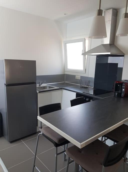 Coquet Et Confortable Appartement T2 Rognac Exterior foto